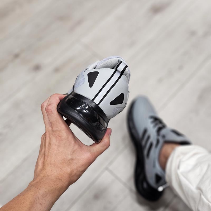 کتونی اسپرت مردانه آدیداس طوسی روشن سه خط سایز 41 تا 44 کتونی اسپرت مردانه آدیداس طوسی روشن سه خط سایز 41 تا 44