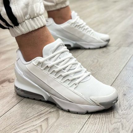 کتونی مردانه مدل نایک ایرمکس پلاس nike air max رنگ مشکی کپسول دار کد 90200